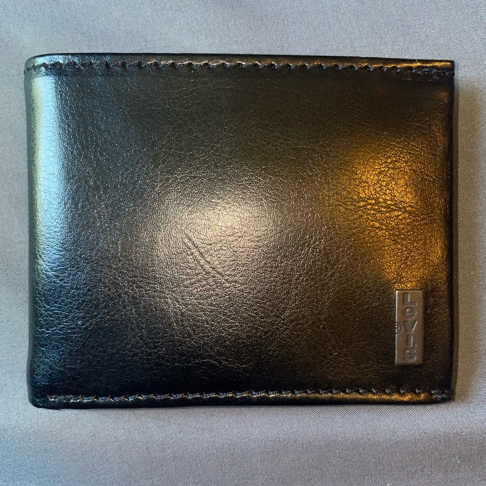 Levi’s wallet